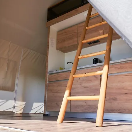 Comfort Safarizelt Direkt Am Ossiachersee Οργανωμένο κάμπινγκ