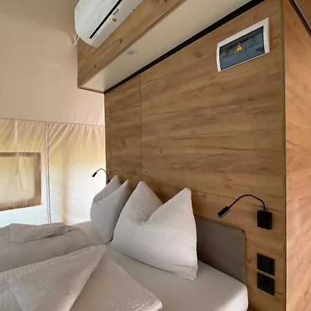 Οργανωμένο κάμπινγκ Comfort Safarizelt Direkt Am Ossiachersee *